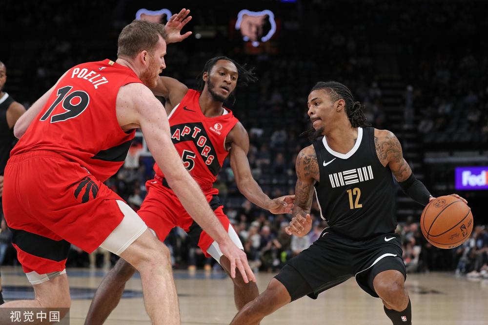 但球员们依 但球员们依