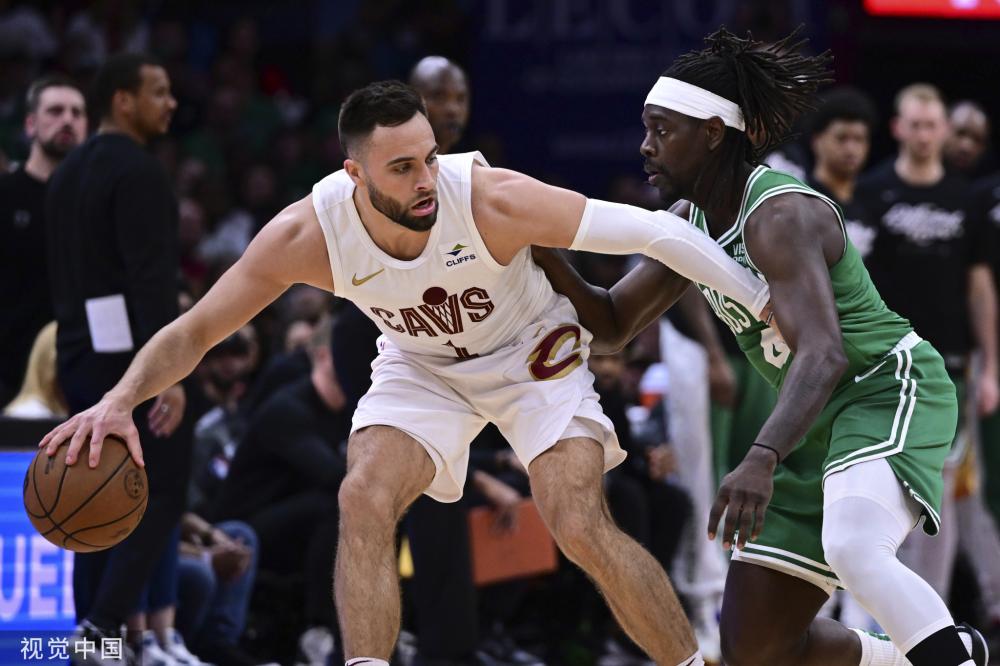 盖意外扭伤 盖意外扭伤