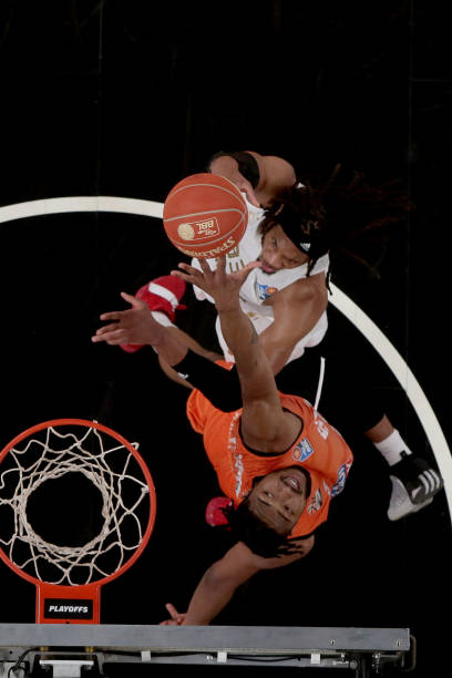 转会市场中 转会市场中