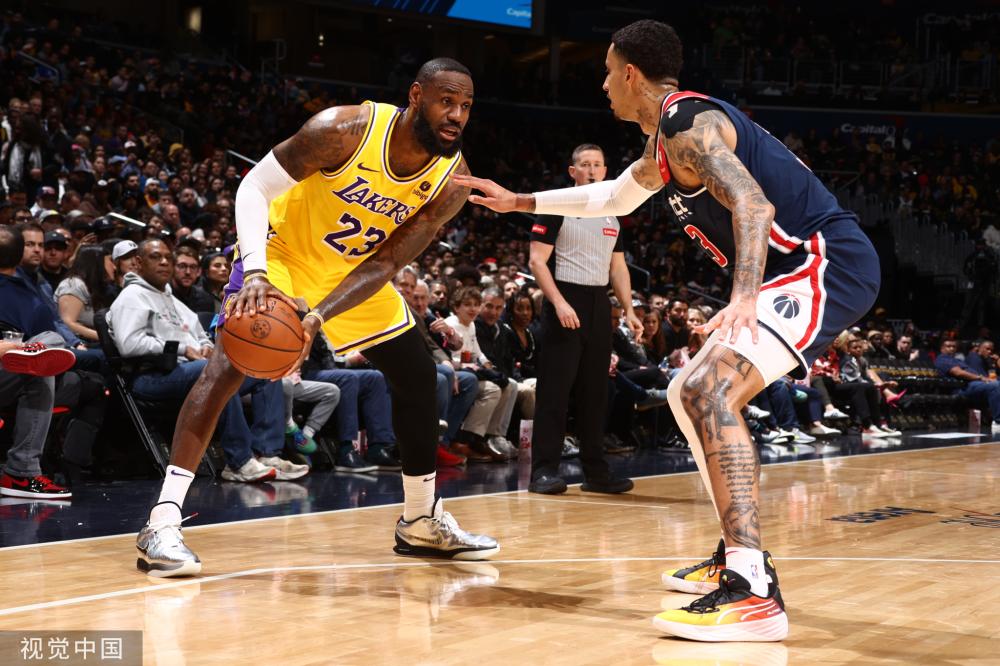 在现代足球 在现代足球